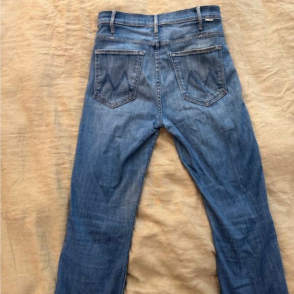 MOTHER Classic Blue Jeans - Picture 3 of 4